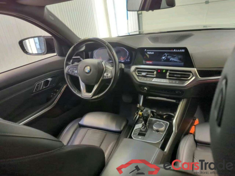 BMW 3-serie Touring 318i Business Ed. #3