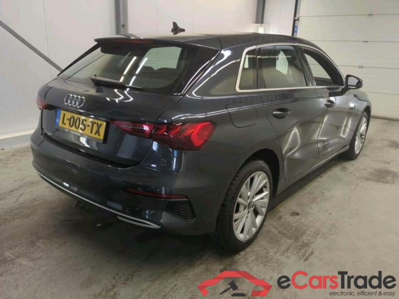 AUDI A3 Sportback 30 TFSI Adv edition #2
