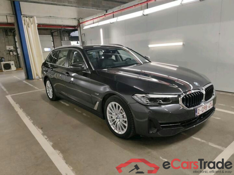 BMW 5 Reeks Touring 5 Reeks Touring 530e Auto (PHEV) 215kW/292pk  5D/P Auto-8 #2