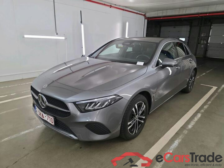 Mercedes A-Klasse Classe A A 250 e Business Line (PHEV) 160kW/218pk  5D/P Auto-8 - CO2 incomplet #1