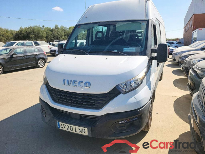 IVECO Daily / 2019 / 4P / combi 35S 14H V 4100/H2 16H M3