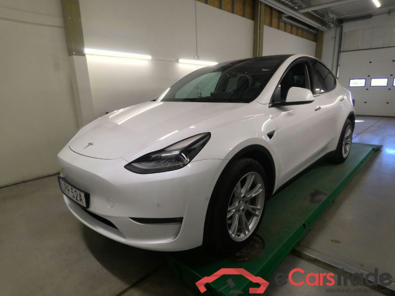 Tesla Model Y Long-Range AWD
