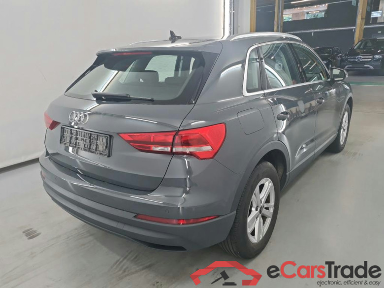 AUDI Q3 1.4 45 TFSI E S TRONIC #4