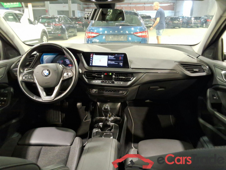 BMW 1 SERIES HATCH 1.5 116D (85KW) #6