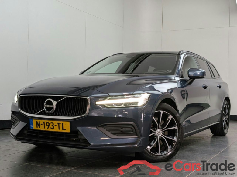 VOLVO V60 2.0 B3 Momentum #1
