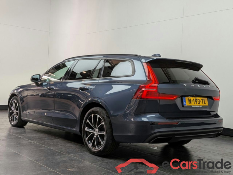 VOLVO V60 2.0 B3 Momentum #4
