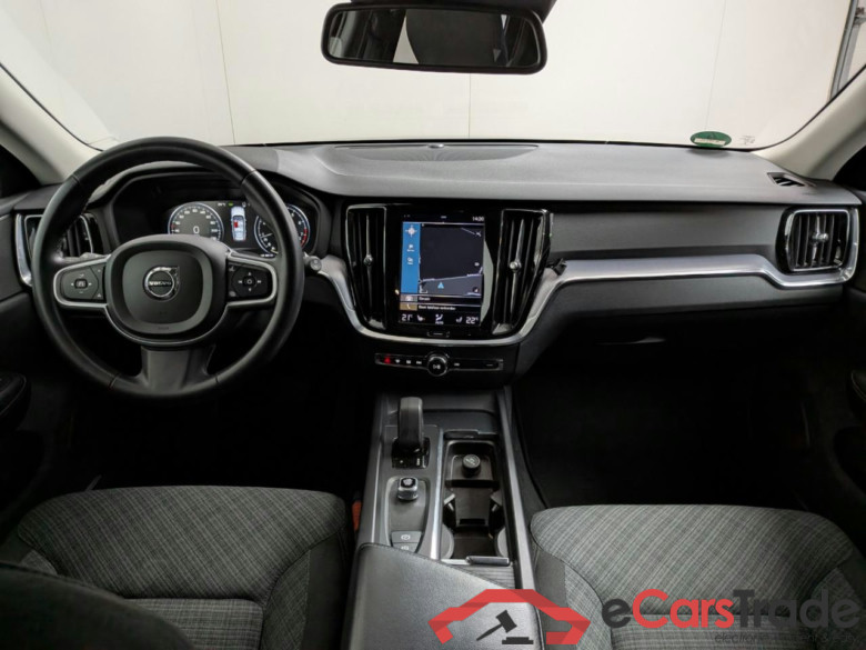 VOLVO V60 2.0 B3 Momentum #5
