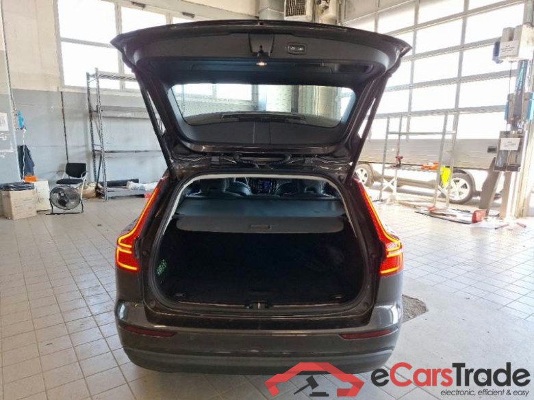 VOLVO V60 / 2019 / 5P / STATION WAGON B4 D AUTOM. CORE N1 #5