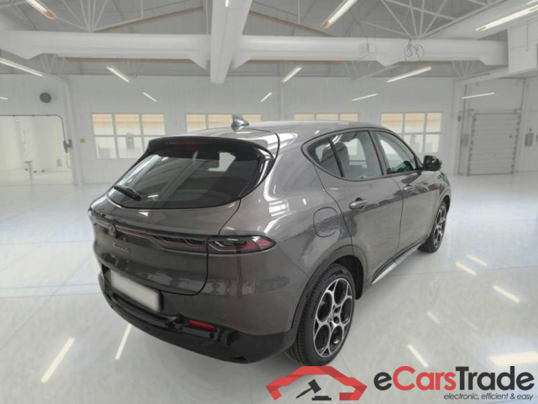 ALFA ROMEO TONALE / 2022 / 5P / SUV 1.5 160CV HYBRID TCT7 TI #2