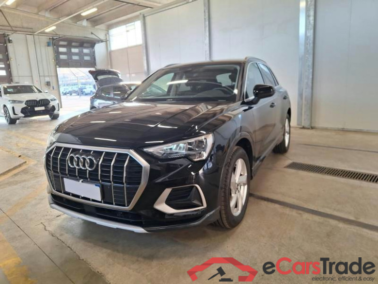 AUDI Q3 / 2018 / 5P / SUV 35 TDI S TRONIC BUSINESS ADVANCED #1