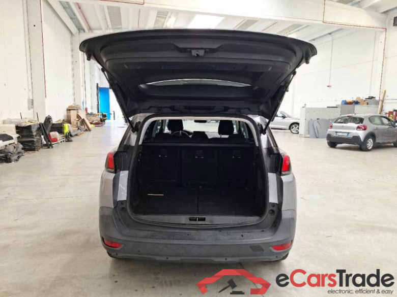 PEUGEOT 5008 / 2017 / 5P / SUV BLUEHDI 130 BUSINESS EAT8 S/S AUT. #5