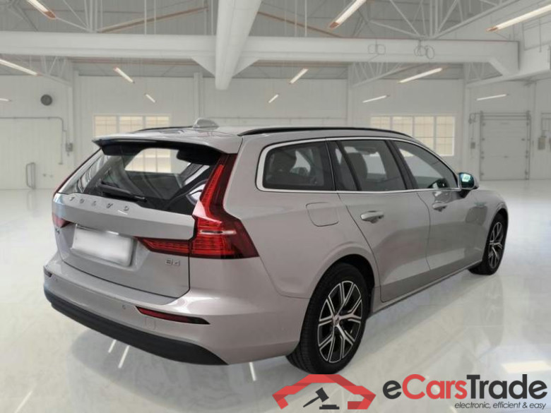 VOLVO V60 / 2019 / 5P / STATION WAGON B4 D AUTOM.CORE #2