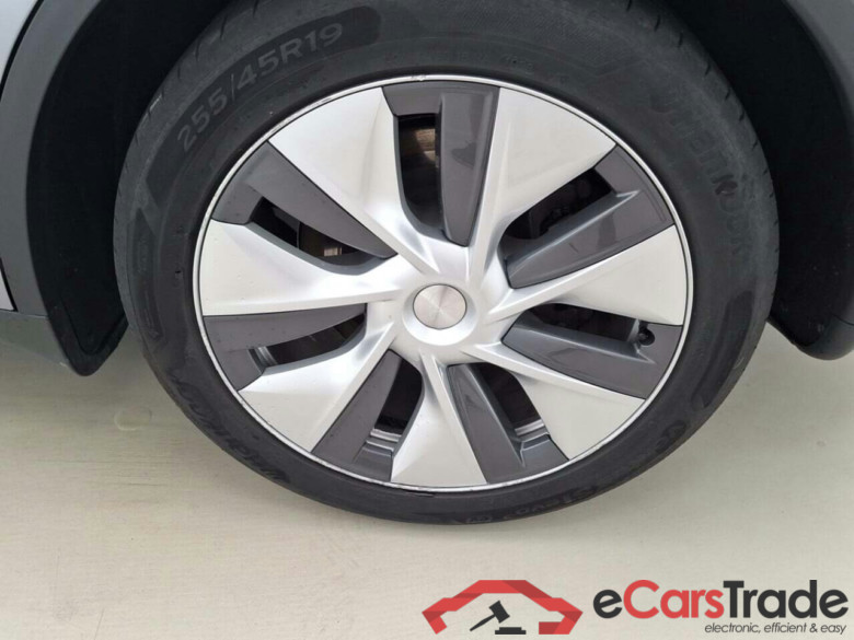 TESLA MODEL Y LONG RANGE AWD AUTOPILOT #6