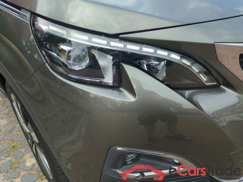 PEUGEOT 5008 96 kW #4