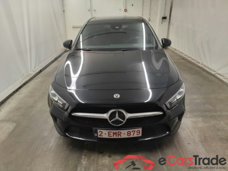Mercedes-Benz A-Klasse A 180 d DCT Launch Edition 5d #5