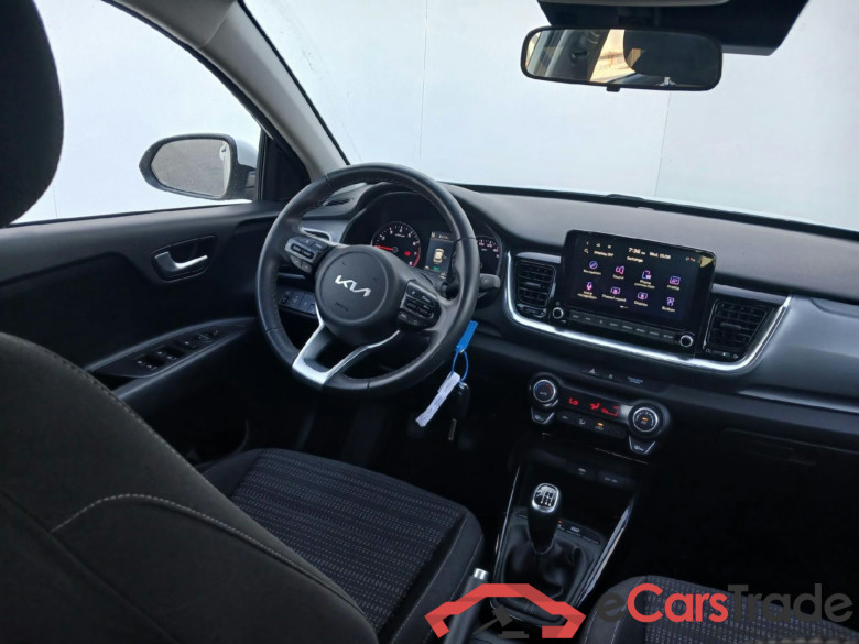 KIA Stonic / 2017 / 5P / todoterreno 1.0 T-GDi 74kW (100CV) MHEV iMT Drive #3