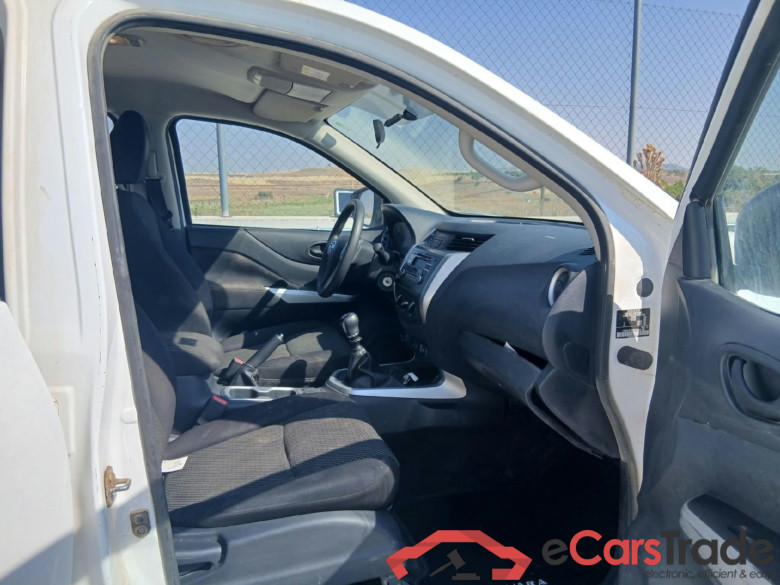 NISSAN Navara / 2015 / 4P / pickup Doble Cab. 2.3dCi 120kW(160CV) Visia #6