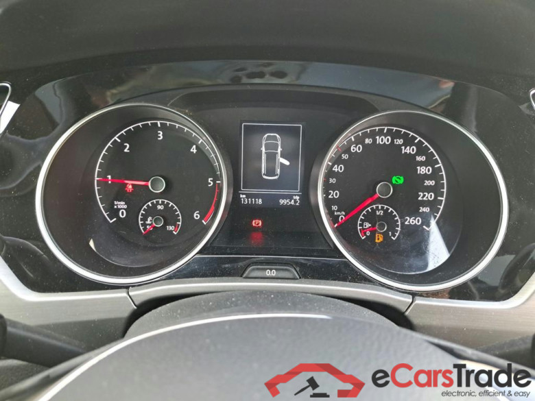 VOLKSWAGEN Touran / 2015 / 5P / monovolumen compacto Advance 2.0 TDI 110kW (150CV) DSG #4
