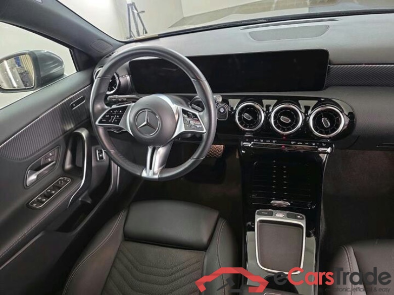 Mercedes A-Klasse Classe A A 250 e Business Line (PHEV) 160kW/218pk  5D/P Auto-8 - CO2 incomplet #5