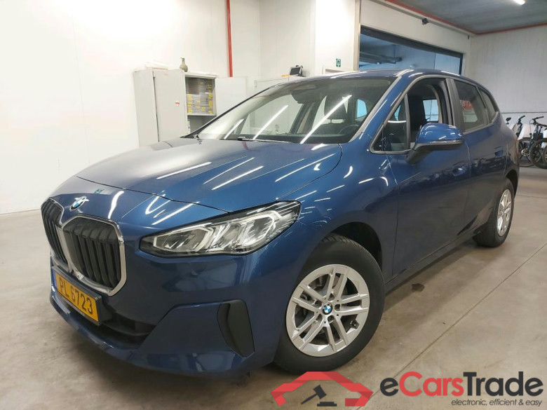 BMW - BMW 2 ACTIVE TOURER 218iA 136PK With Climatic & Navigation & Cruise Control & PDC Front & Rear  * PETROL *