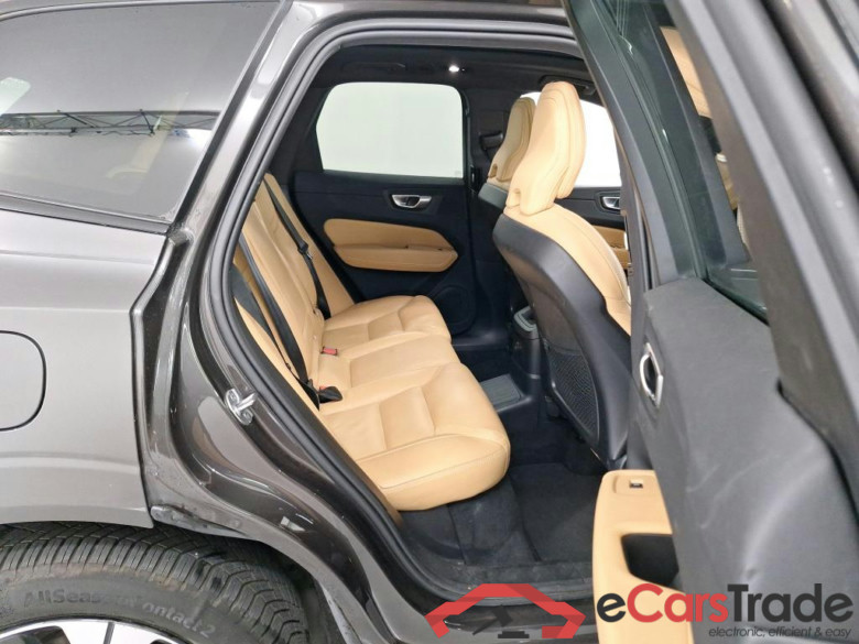 VOLVO XC60 2.0 T6 PHEV PLUS DARK AUTO 4WD #6