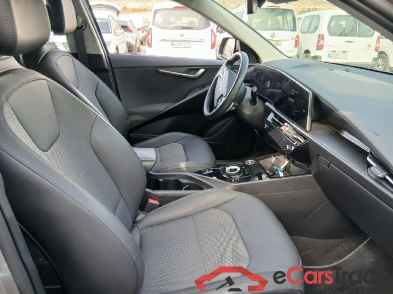 KIA Niro / 2022 / 5P / crossover 1.6 GDi HEV 104kW (141CV) Drive #6