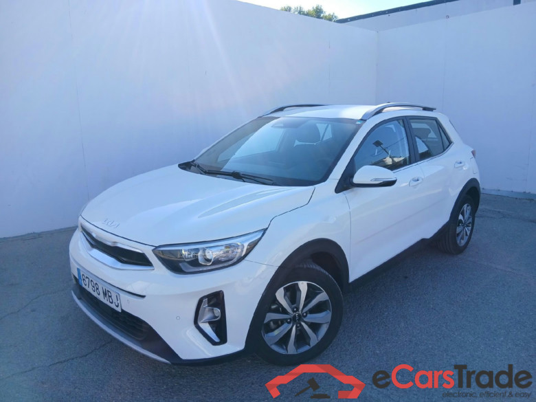 KIA Stonic / 2017 / 5P / todoterreno 1.0 T-GDi 88kW (120CV) MHEV iMT Drive
