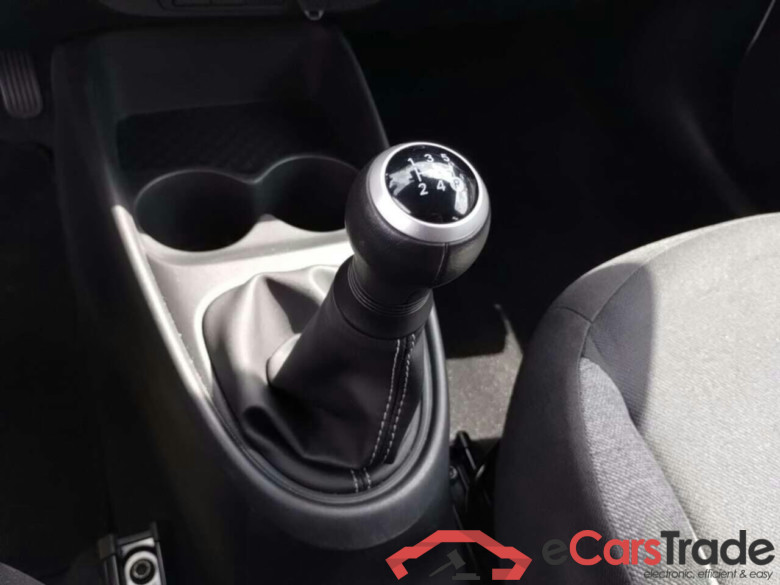 TOYOTA Aygo X 1.0 VVT-i MT Play #5