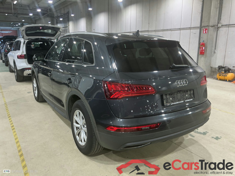 AUDI Q5 DIESEL - 2017 30 TDi Business Edition S tronic #3