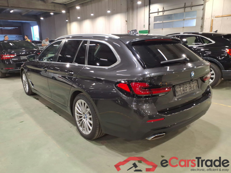 BMW 5 SERIES TOURING 2.0 520E TOURING AUTO #2