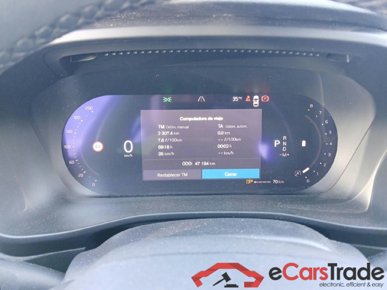 VOLVO XC40 / 2021 / 5P / todoterreno 2.0 B3 G Core Auto #4