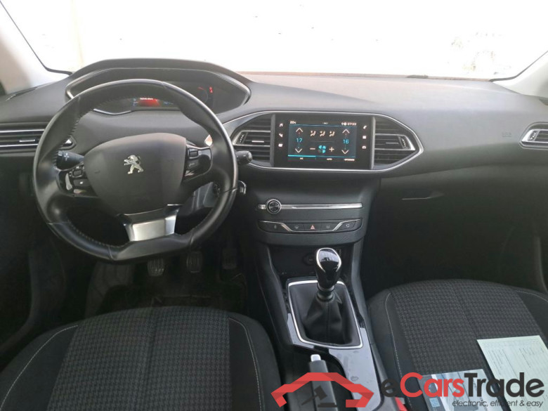 PEUGEOT 308 / 2017 / 5P / familiar SW Active Pack BlueHDi 130 S&S #3