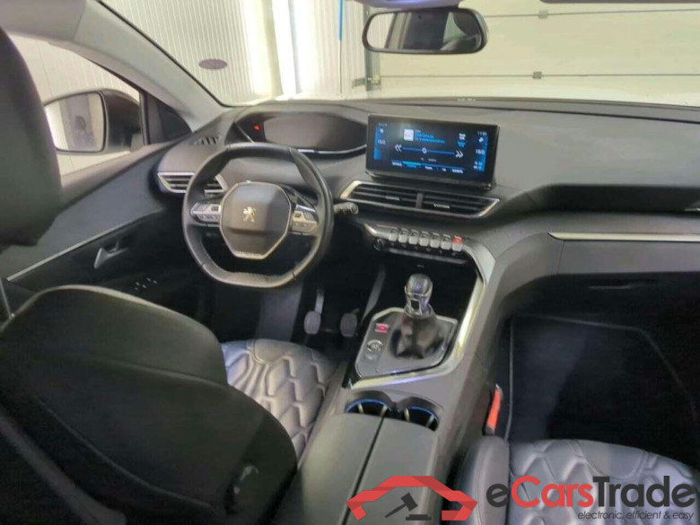 PEUGEOT 5008 1.2 PT BL. Allure #3
