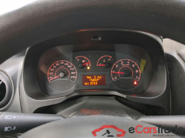 FIAT Fiorino / 2016 / 4P / Fourgonnette 1.3 Multijet 95 Pro Lounge #6