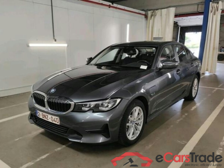 BMW 330e Plug-In Hybrid Aut. LED LC-Pro Navi Hi-Fi Sport-Leather KeylessGo Camera Klima PDC ... #1