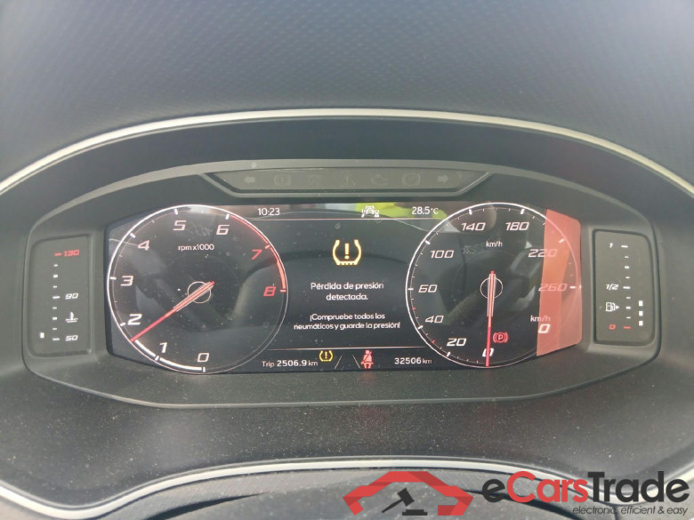 SEAT Arona / 2021 / 5P / todoterreno 1.0 TSI 81kW (110CV) Style XL(SP) #4