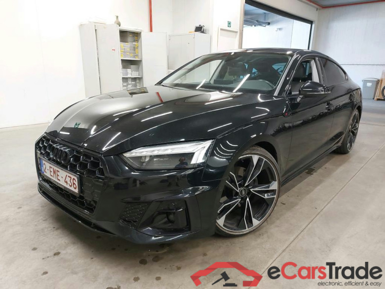 AUDI - AUD A5 SB 30 TDI 136PK S-Tronic Business Edition Pack Platinum With Heated Sport Seats & Cruise Control & Matrix LED & B&O Sound & APS Front & Rear & Pano Roof