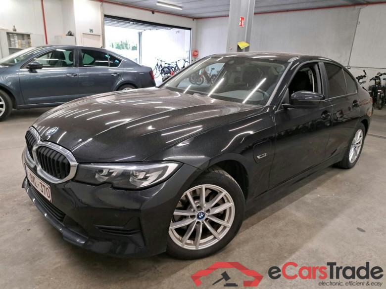 BMW - BMW 3 BERLINE 320e 204PK Pack Business With Heated Seats  * HYBRID *