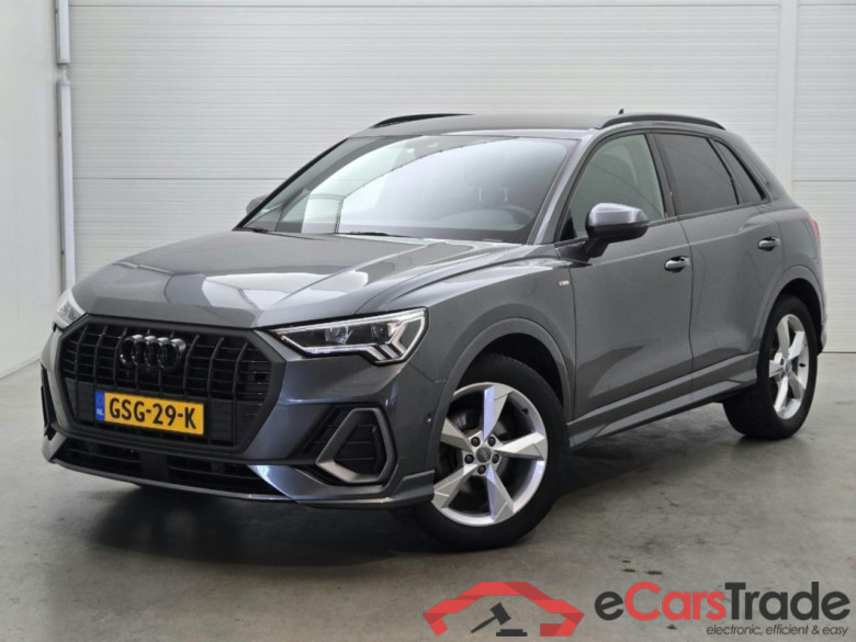 AUDI Q3 35 TFSI Pro Line #1