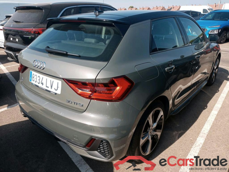 AUDI A1 / 2018 / 5P / berlina con portón Sportback Adrenalin 30 TFSI 81kW S tron(SP) #2