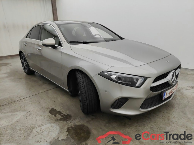 Mercedes-Benz A-Klasse Limousine A 180 d DCT Launch Edition 4d #5