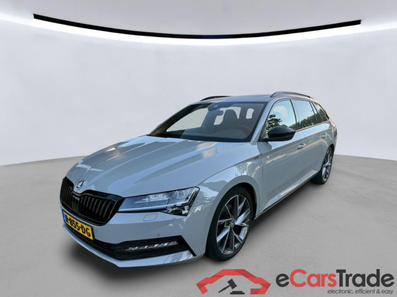 SKODA Superb Combi 110 kW #1