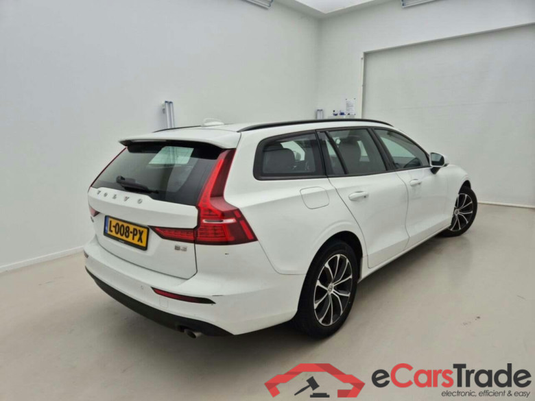 VOLVO V60 B3 Mom. Adv. Geartronic #2