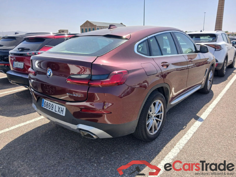 BMW X4 / 2021 / 5P / todoterreno xDrive20d xLine #2