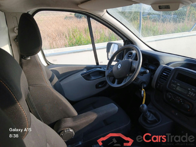 RENAULT Trafic / 2014 / 4P / furgón Furgón 27 L1H1 dCi 88kW (120CV) #3