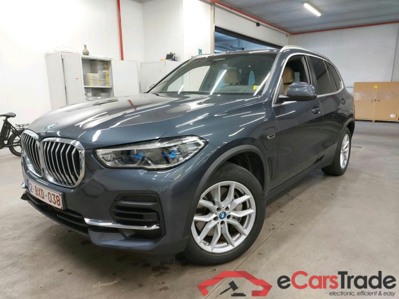 BMW - BMW X5 xDrive45e 320PK Pack Business Plus With Vernasca Heated Seats Front & Rear & Active Seat Ventilation & Memory & Massage Function & Innovation Pack & Travel & Comfort & Trunk Pack * HYBRID *