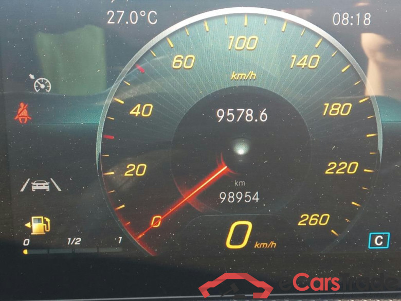 MERCEDES-BENZ Clase A / 2018 / 5P / berlina con portón A 200 d #5