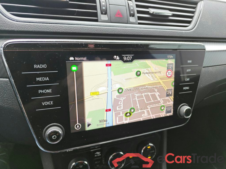 SKODA Superb Combi 110 kW #2
