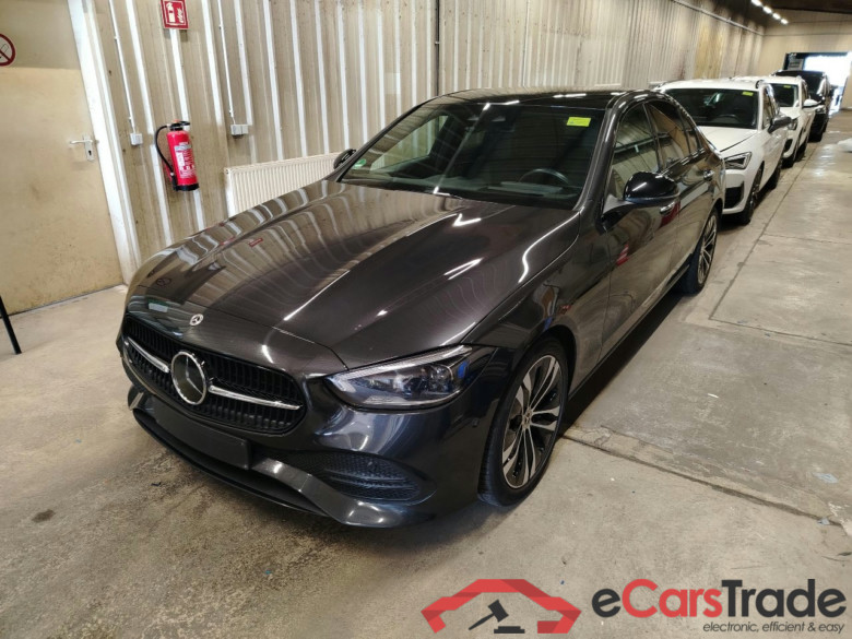 MERCEDES-BENZ C-Klasse C 300 d 9G-TRONIC 4Matic Avantgarde 4d 195kW