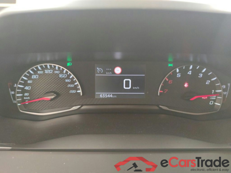 Peugeot 208 1.2 PureTech 75 MAN5 S&S Active Pack 5d #6